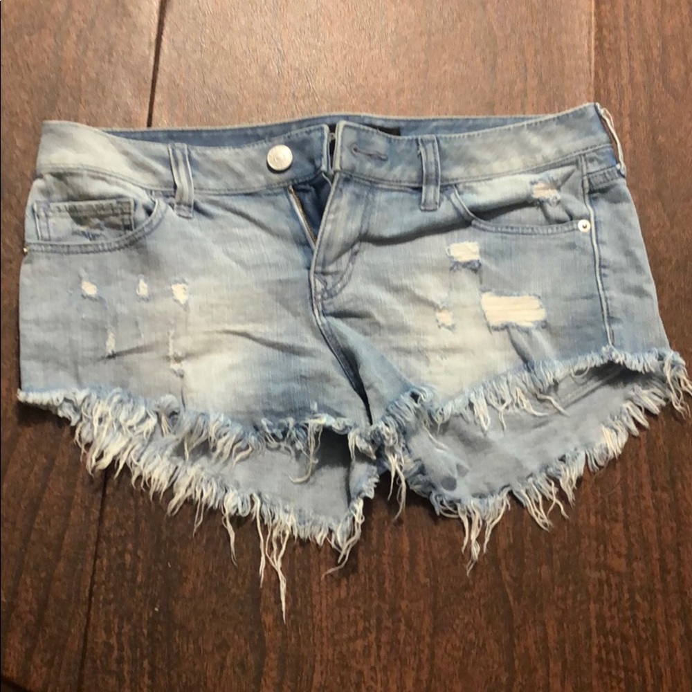 Light denim shorts